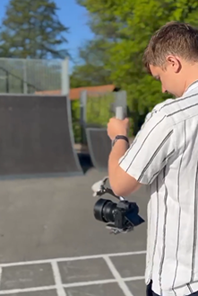 Lucas med kamera